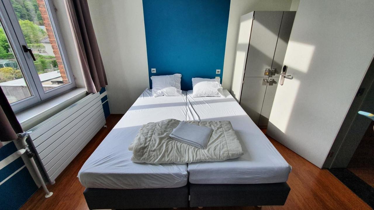 Auberge De Jeunesse De Ναμούρ Εξωτερικό φωτογραφία