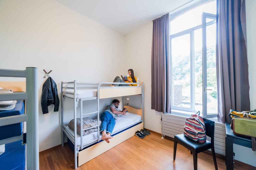 Auberge De Jeunesse De Ναμούρ Εξωτερικό φωτογραφία